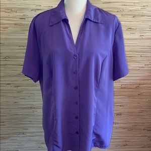 Covington woman lavender button blouse 22 24W